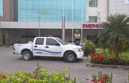 La Policía llegó hasta la casa de salud para investigar el caso.