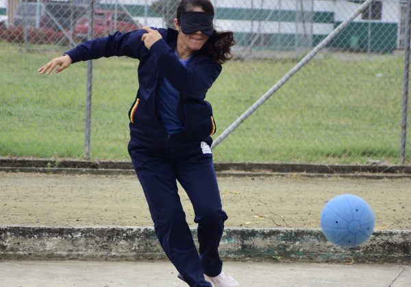 La Selección Ecuatoriana de Goalball, liderada por FEDEDIV, busca patrocinios para competir en el Campeonato de las Américas 2025 en Brasil, promoviendo inclusión.