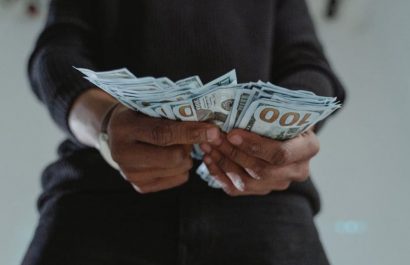 La UAFE y Unidades de Inteligencia Financiera de Colombia, Perú y Panamá se unen contra lavado de activos. (Pexels).