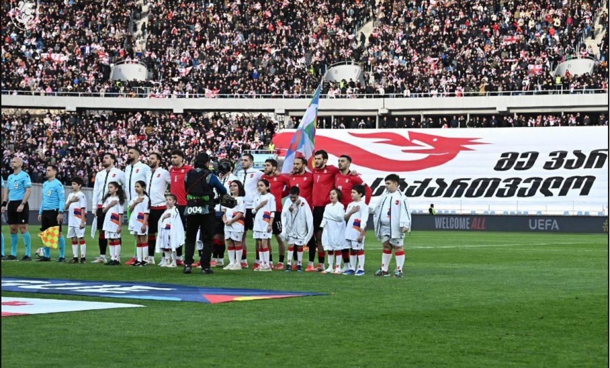 La UEFA sanciona a Georgia con un partido de suspensión, tras incidentes contra Armenia.