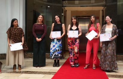 La Vicepresidencia promueve emprendimientos femeninos en la feria denominada "Ellas Crean". (Vicepresidencia).