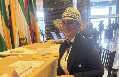 La asambleísta Mónica Salazar, excorreísta, se integra al bloque de ADN y sus aliados