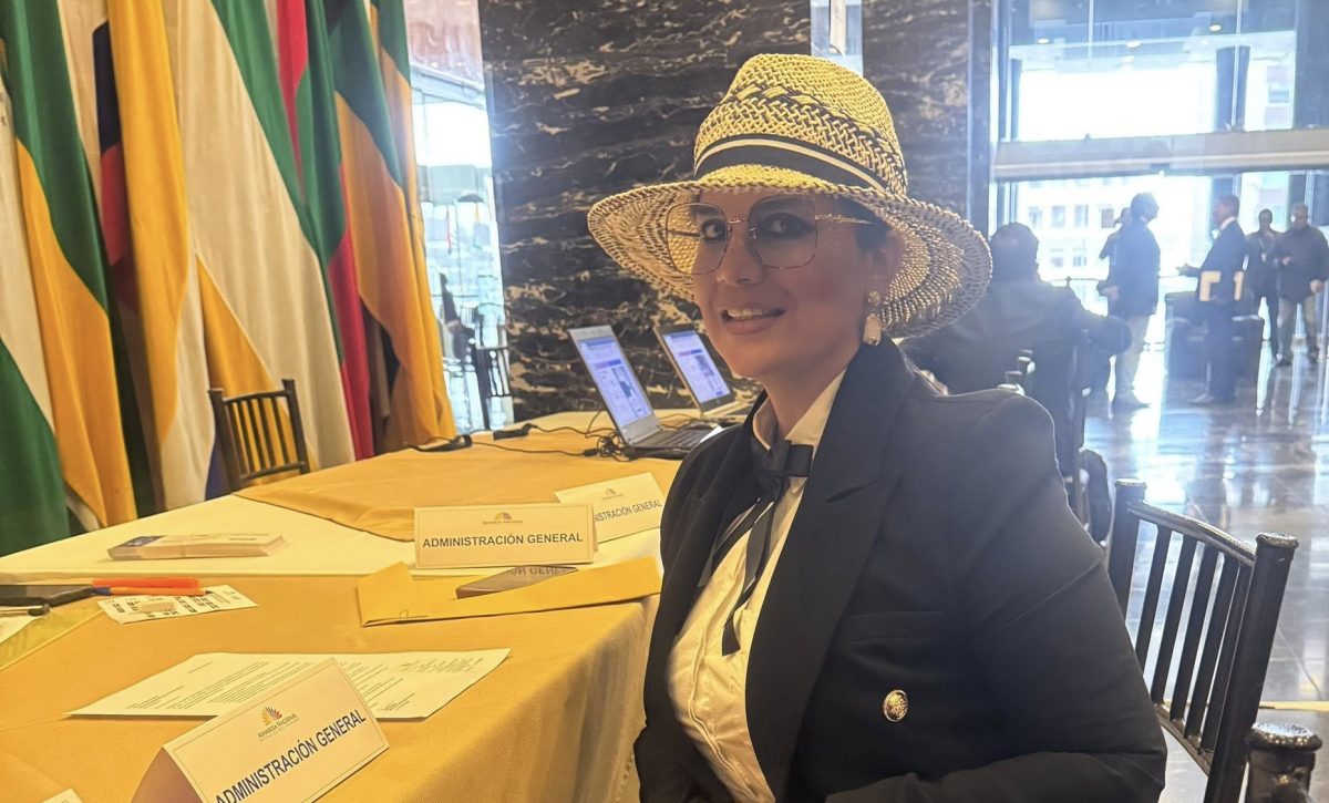 La asambleísta Mónica Salazar, excorreísta, se integra al bloque de ADN y sus aliados