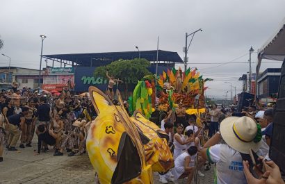 La colorida jornada inició su recorrido en la avenida García Moreno