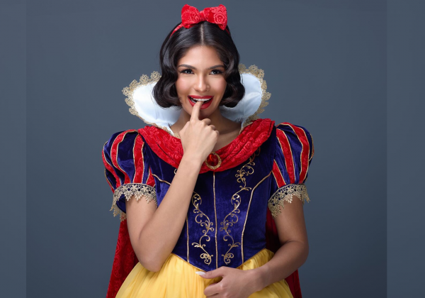¡La comparan con Selena! Sheynnis Palacios, Miss Universo 2023, celebró sus 25 años con un radical cambio de look