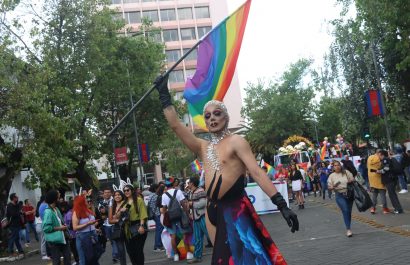 La comunidad LGBTI+ de Guayaquil decidirá la ubicación del Orgullo 2025 mediante una encuesta pública que finaliza esta noche