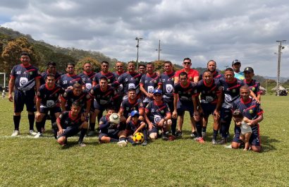 La cooperativa de taxis José Mendoza es uno de los equipos con más seguidores en el campeonato.
