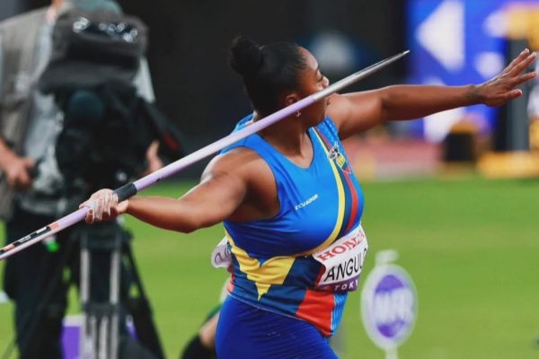La ecuatoriana Juleisy Angulo conquista el oro mundial en jabalina
