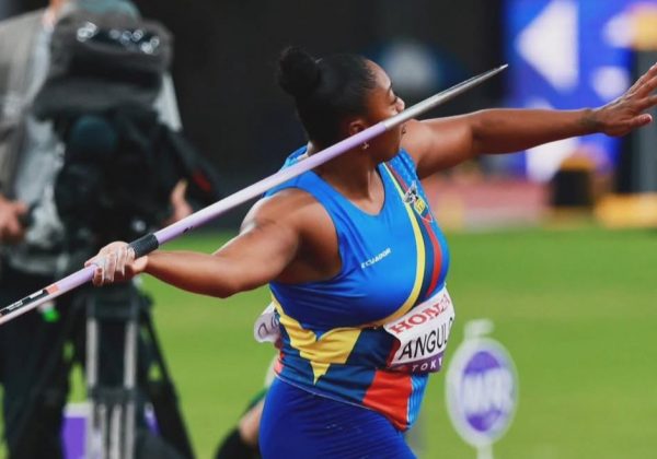 La ecuatoriana Juleisy Angulo conquista el oro mundial en jabalina