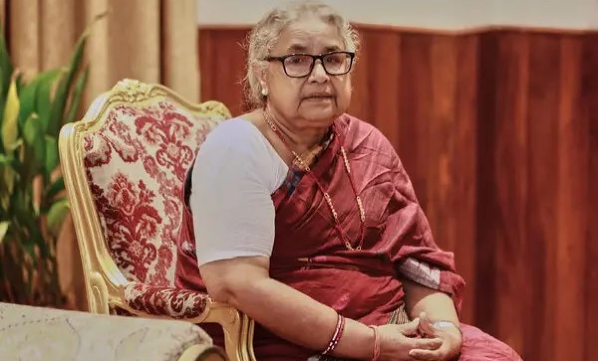 La exjueza principal de la Corte Suprema de Nepal, Sushila Karki, juró como primera ministra interina del país, convirtiéndose en la primera mujer en el cargo.