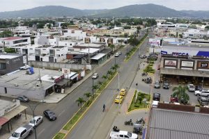 La llegada de la cadena Oro Verde, con una inversión de USD 10 millones, ha impulsado una transformación urbana notable en la avenida Manabí