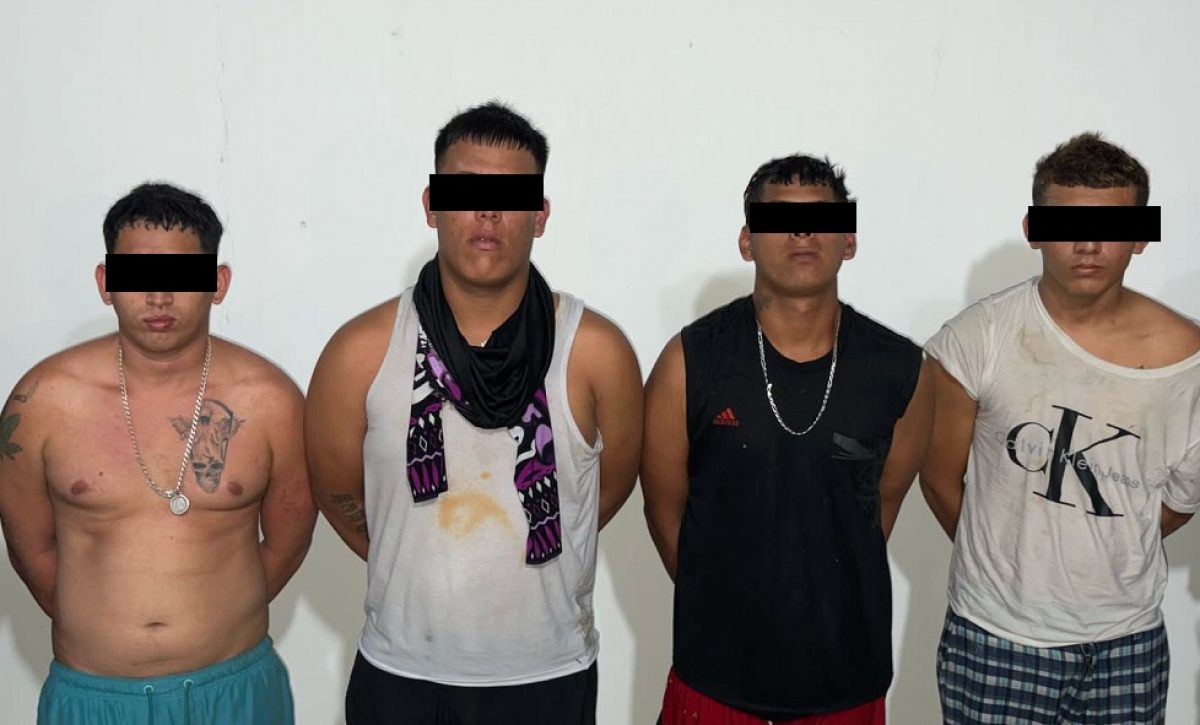 La madrugada de este miércoles 9 de abril se registró un operativo que dejó cuatro hombres detenidos.