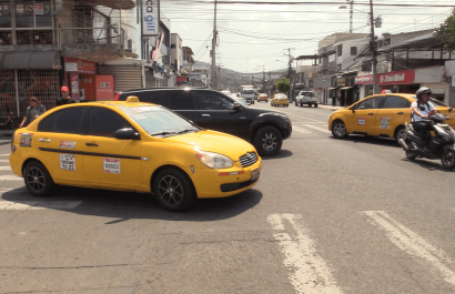 La movilidad mejora en Portoviejo, aunque siguen sectores con congestión vehicular