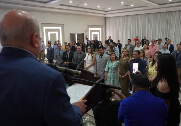 La nueva directiva de la Asociación de Radiodifusión de Santo Domingo asumió sus funciones este 22 de mayo de 2025.