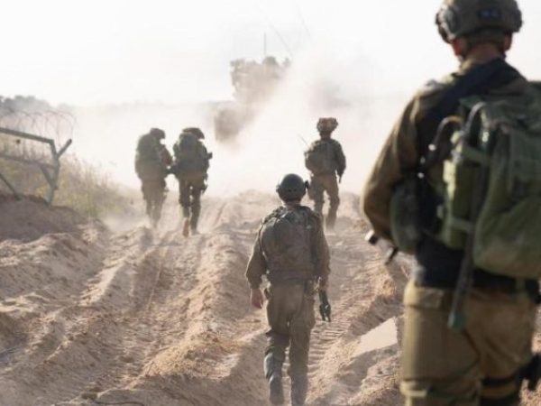 Israel inicia una nueva ofensiva terrestre en Gaza para presionar a Hamás a liberar a los rehenes, dejando al menos 30 muertos.