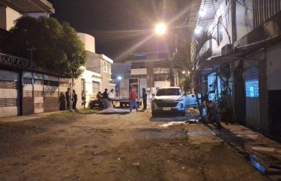 La pareja de esposos que compartían profesión fueron asesinados en los exteriores de su casa cuando estaban en un carro.