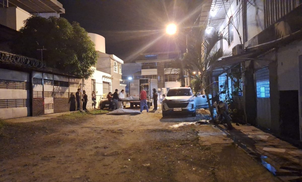 La pareja de esposos que compartían profesión fueron asesinados en los exteriores de su casa cuando estaban en un carro.