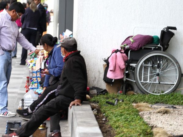 La pobreza por necesidades básicas insatisfechas (MBI) bajó del 60.1 % al 39.8 % en doce años, según el INEC. (API).