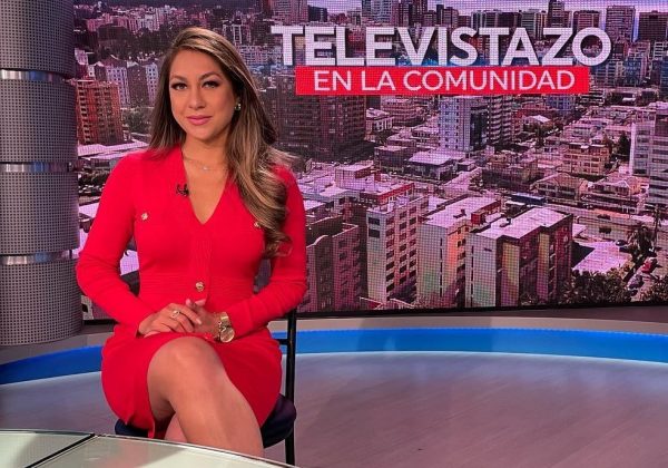 La presentadora manabita Andrea Báez, reconocida por su trabajo en Manavisión, anunció que está embarazada por segunda vez.