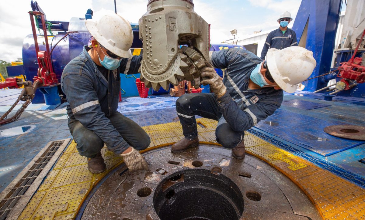 La producción petrolera en Ecuador continúa su tendencia a la baja la inversión urge para la recuperación