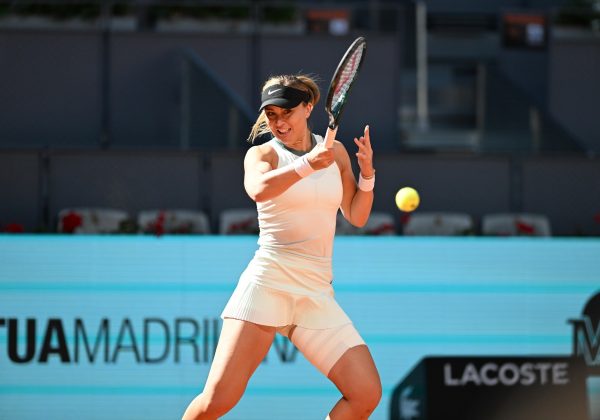 La tenista española Paula Badosa se retiró en los cuartos de final del torneo WTA 500 de Berlín, disputado en superficie de hierba.