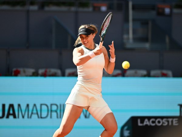 La tenista española Paula Badosa se retiró en los cuartos de final del torneo WTA 500 de Berlín, disputado en superficie de hierba.