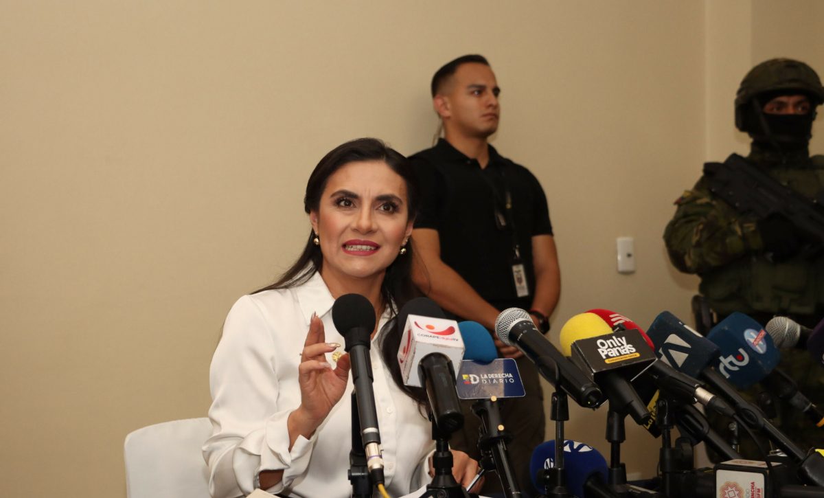 La vicepresidenta Verónica Abad denuncia violaciones a sus derechos ante la ONU