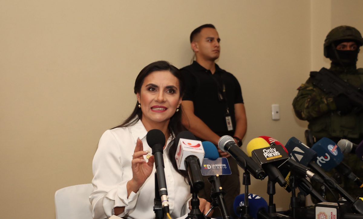 La vicepresidenta Verónica Abad denuncia violaciones a sus derechos ante la ONU