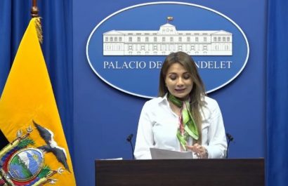 La vocera oficial del Gobierno, Carolina Jaramillo, explicó la supresión de puestos en el sector público