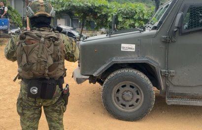 Las Fuerzas Armadas de Ecuador desplegaron unidades especiales y de inteligencia tras el asesinaro de once militares.