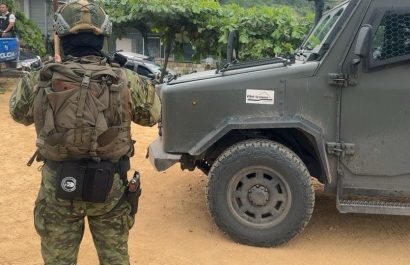 Las Fuerzas Armadas de Ecuador desplegaron unidades especiales y de inteligencia tras el asesinaro de once militares.
