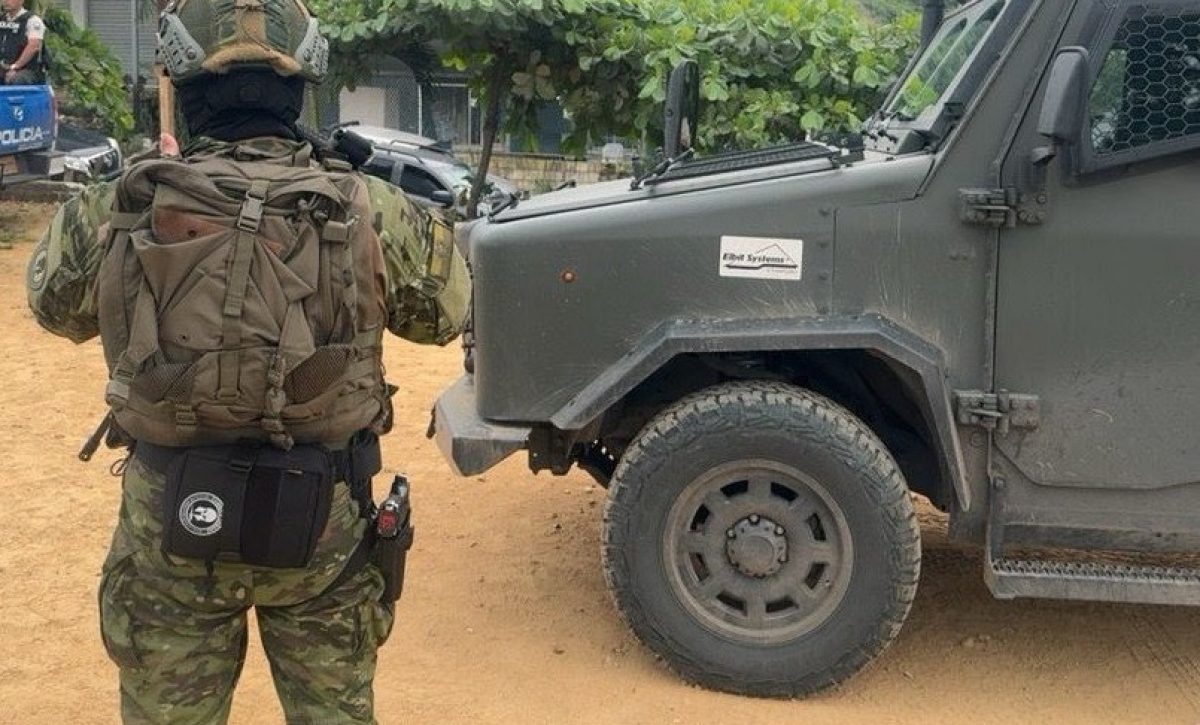 Las Fuerzas Armadas de Ecuador desplegaron unidades especiales y de inteligencia tras el asesinaro de once militares.