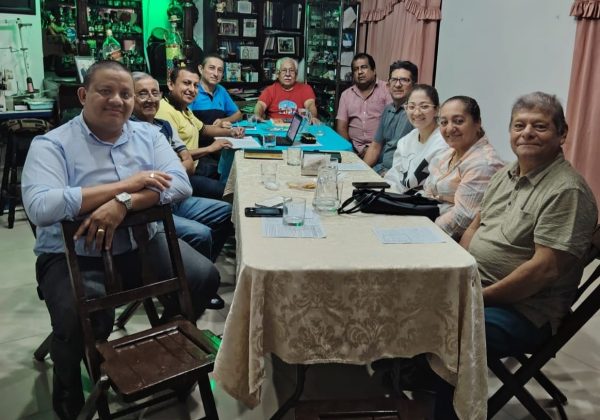 Las actividades son organizadas por los gobiernos de blancos, negros y la Sagrada Familia.