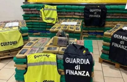 Las autoridades italianas confiscaron dos toneladas de cocaína en el puerto de Livorno, en el noroeste del país.