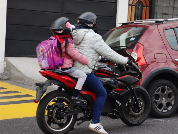 Las clases quedan suspendidas para el próximo jueves 17 de abril, ahora el feriado de semana Santa se extenderá a cuatro días. API.