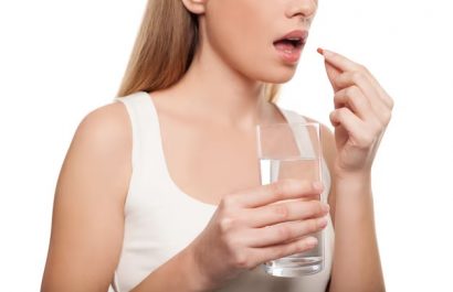 Las mujeres tienen casi el doble de probabilidad de sufrir reacciones adversas a medicamentos