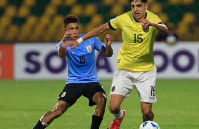 Las selecciones Sub-17 de Ecuador y Bolivia se enfrentan en el estadio Jaraguay de Montería, Colombia,