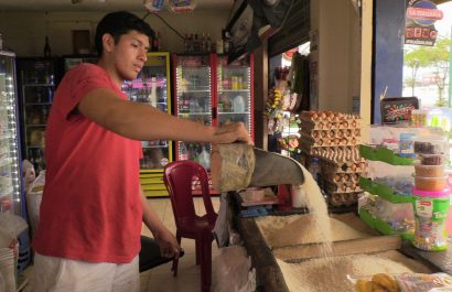 Las tiendas son un punto clave de la distribución y ventas de productos de consumo masivo
