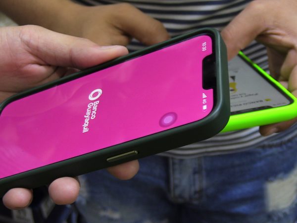 Las transferencias bancarias se vuelven el medio de pago favorito en Portoviejo por seguridad y rapidez