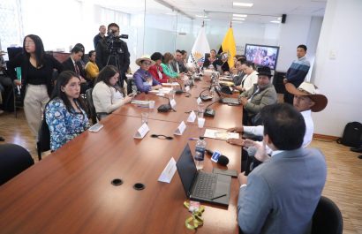 Legisladores analizan regulación de Inteligencia Artificial y proyecto de Ley de Educación Financiera