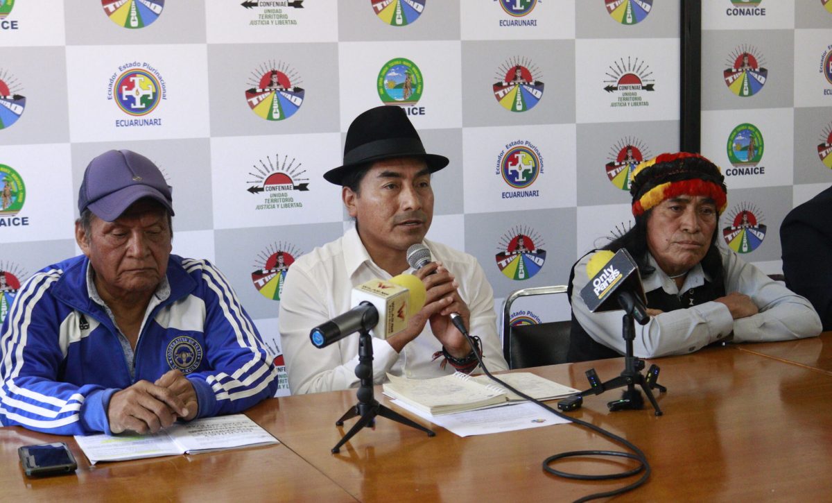Leonidas Iza y Pabel Muñoz abordan temas de infraestructura en Quito