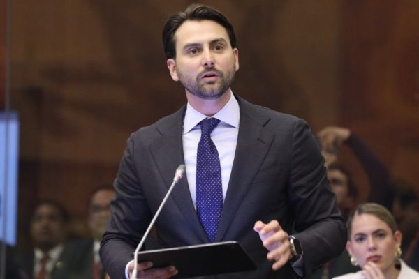 Ley de Integridad Pública: Niels Olsen recibe segunda apelación a la presidencia de la Asamblea Nacional durante segundo debate. (AN).