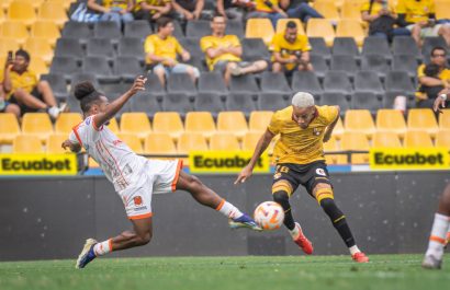 Libertad empata 3-3 con Barcelona SC tras un gol en los minutos adicionales