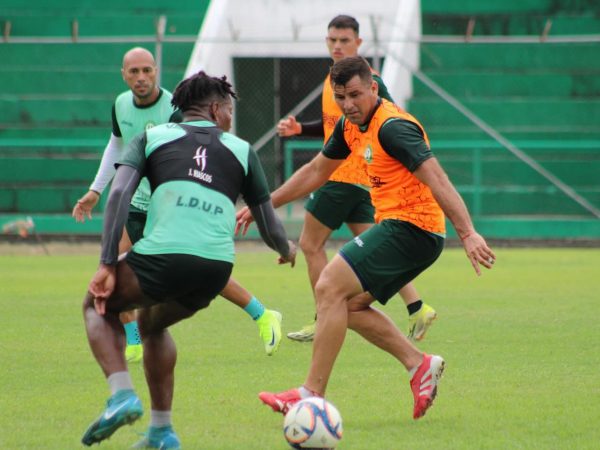 Liga de Portoviejo busca recuperar el liderato en el Grupo A ante Germud en el Reales Tamarindos