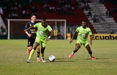 Liga de Portoviejo en los 16avos de final eliminó a Macará en el Reales Tamarindos