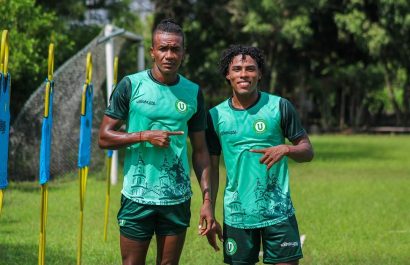 Liga de Portoviejo presenta plantilla ante Deportivo Quevedo en la Tarde Verde y Blanco
