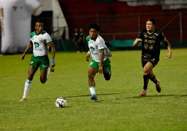 Liga de Portoviejo recupera el liderato tras derrotar a El Carmen en el Ascenso