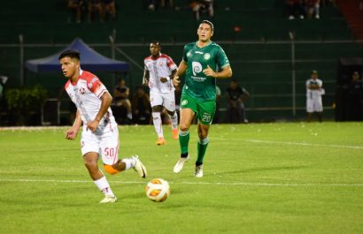 Liga de Portoviejo y 11 de Mayo jugaron el pasado sábado un duelo amistoso en el Reales Tamarindos