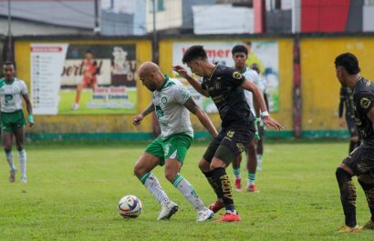 Liga de Portoviejo y LDU El Carmen disputan el liderato del Grupo A en Manabí