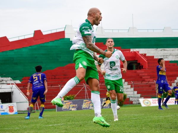 Liga de Portoviejo y otros cinco clubes mantienen campaña perfecta